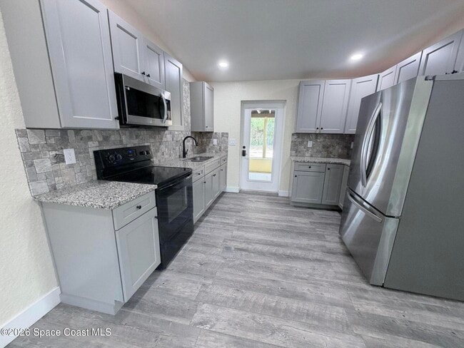 Building Photo - 1153 Carlton Dr