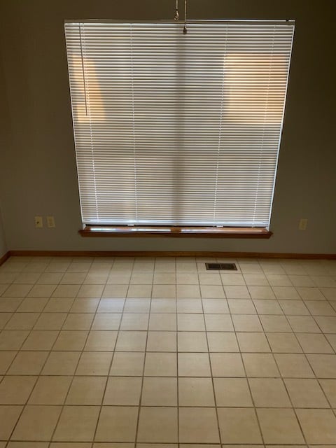 Building Photo - 9900 Rockwell Terrace