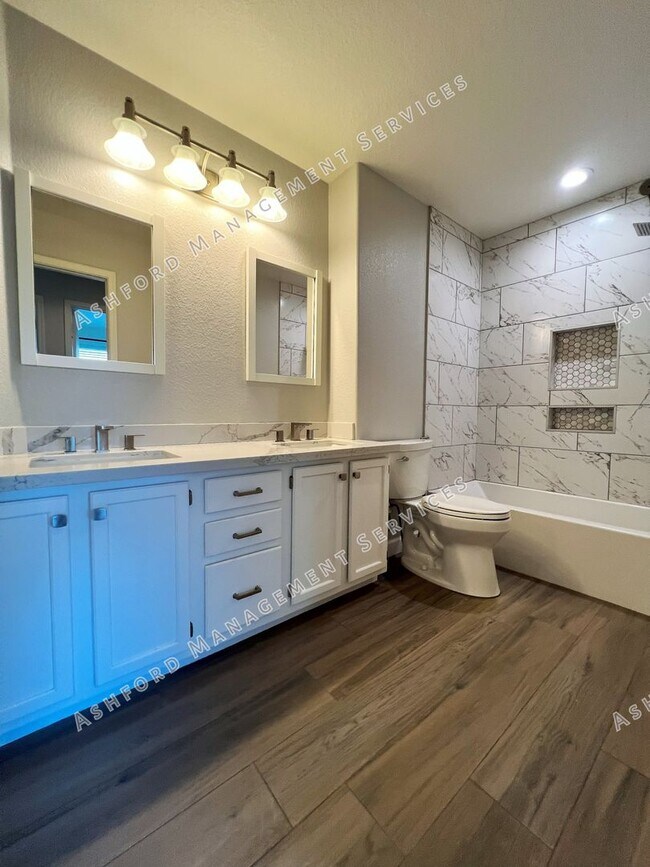 Building Photo - RAY RANCH 4 BEDROOMS 3 BATH WITH POOL AND SPA IN LARGE YARD