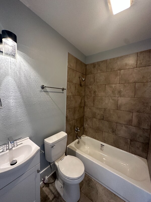 Building Photo - 2512 Magnolia St