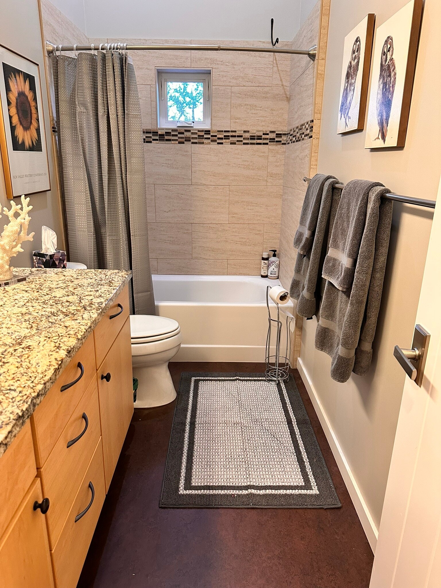 Upstairs full bathroom - 211 E 33rd St