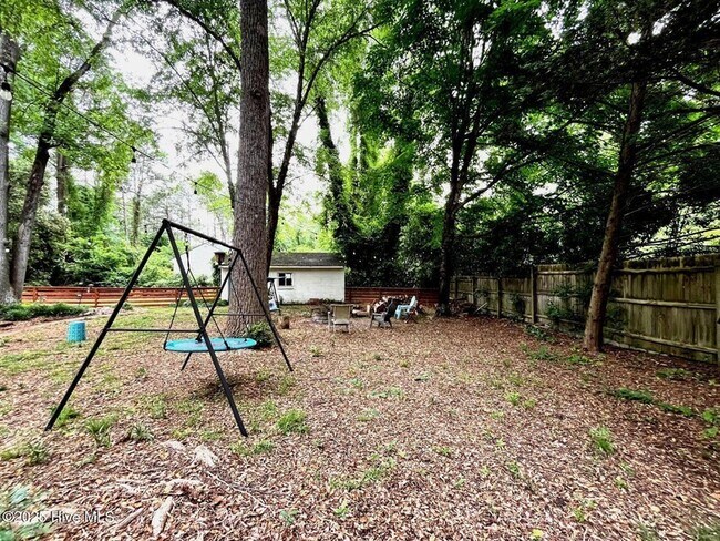 Building Photo - 375 Midland Rd