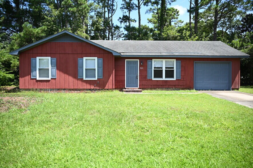 Primary Photo - 4601 Trafalgar Rd