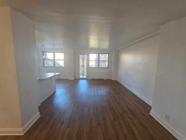 Building Photo - 7100 JFK Blvd E