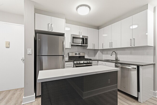 Building Photo - 5601 JFK Blvd E