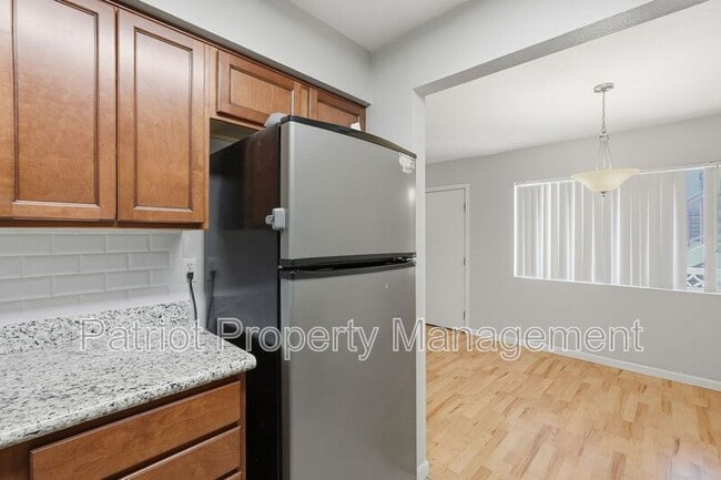 Building Photo - 1702 W Tuckey Ln