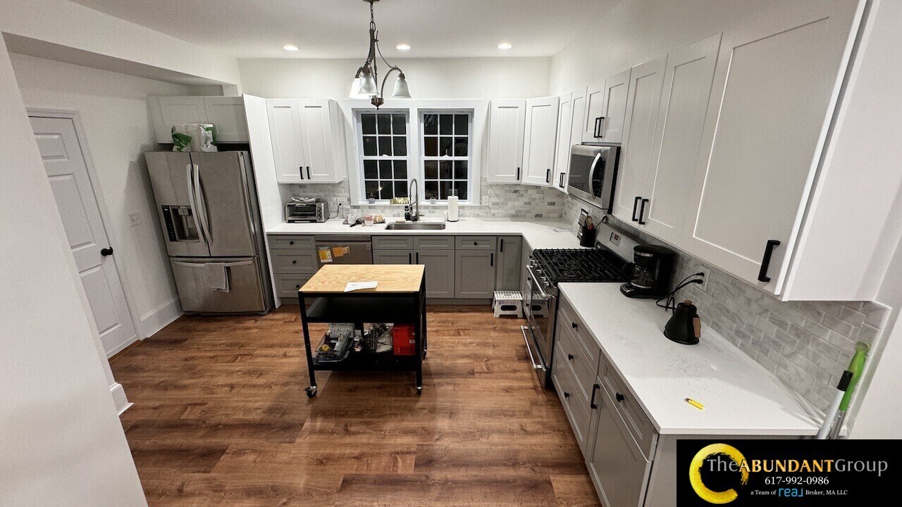 Building Photo - 16 Gould Ave