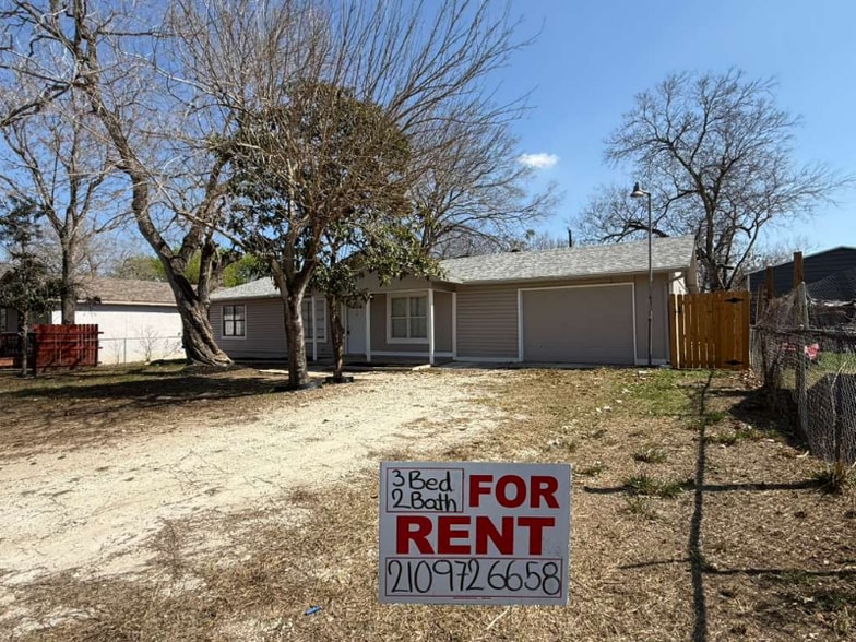 Building Photo - 7642 Quail St