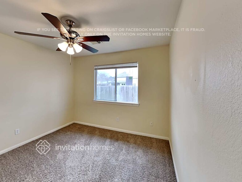 Building Photo - 3525 Stonehenge Dr