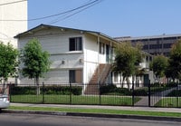 Building Photo - 4431-4441 W. 118th St.; 4418-4442 W. 117th St.