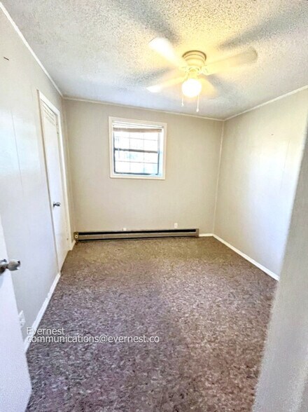 Building Photo - 835 Clark St