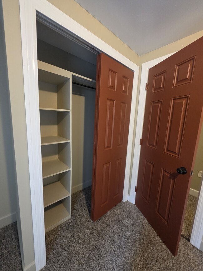 Building Photo - 4582 Maiden Ln