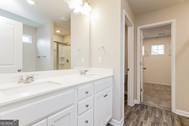 Building Photo - 319 Hamilton Pointe Dr