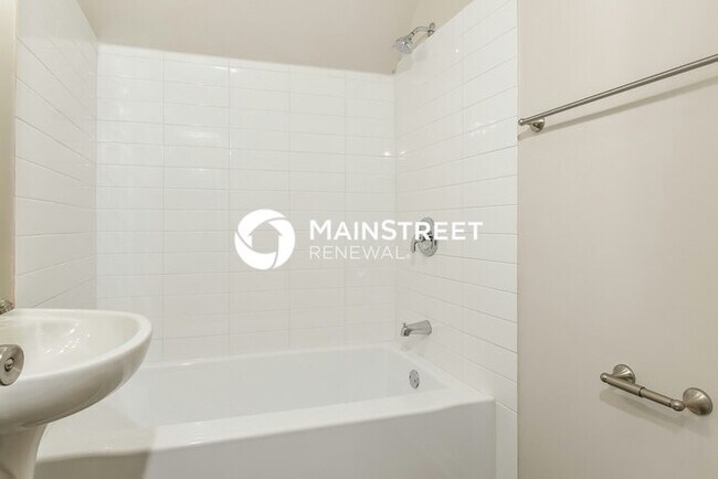 Building Photo - 3 Bedroom Pet-Friendly Home in WINSTON SAL...