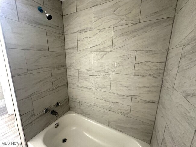 Building Photo - 3074 W 25th St