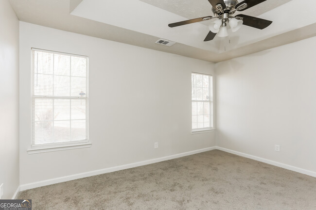 Building Photo - 5533 Rock Shoals Way