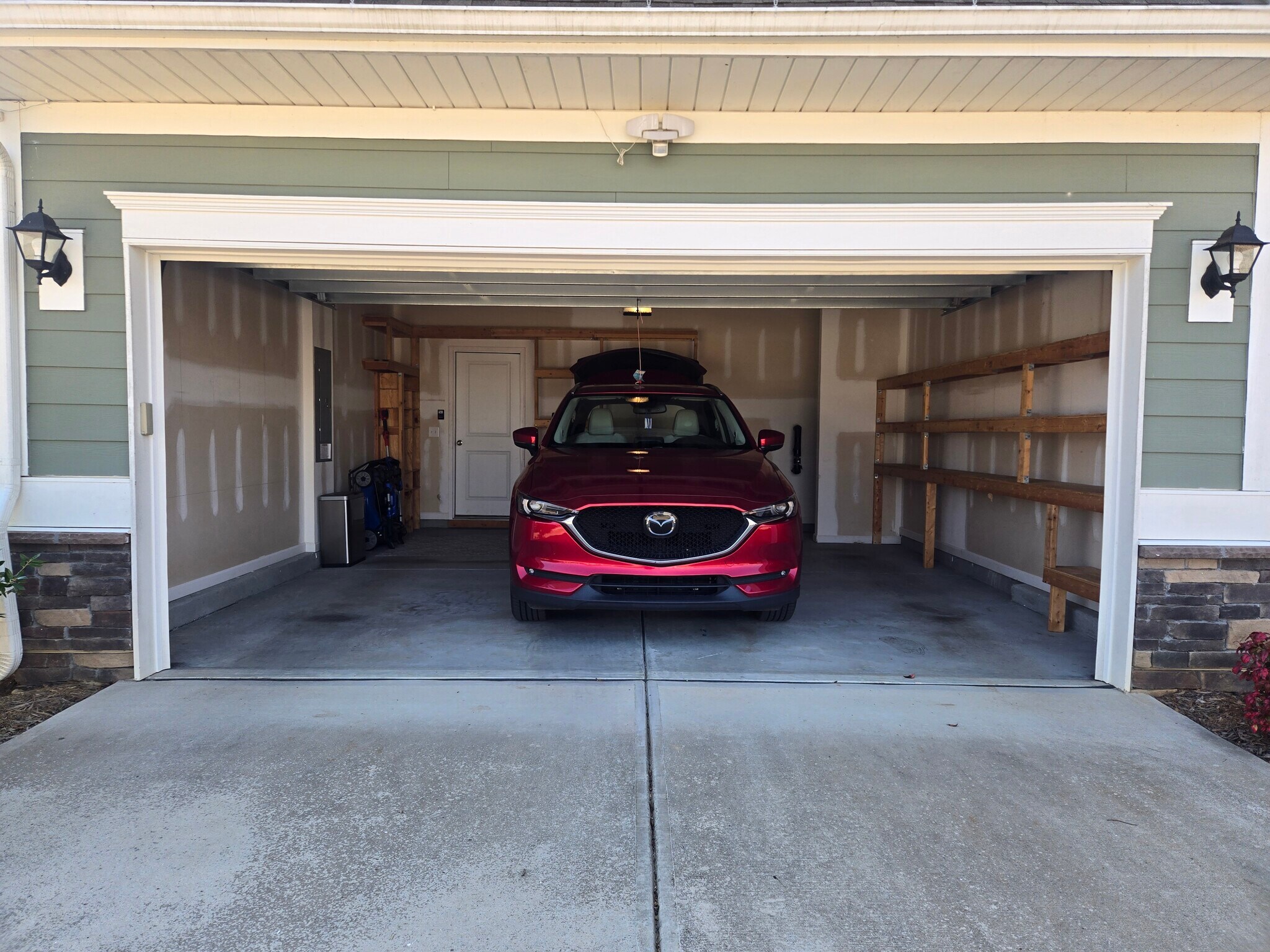 Building Photo - 253 Cramerton Mills Pkwy