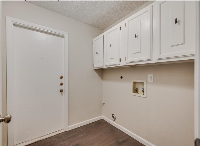 Building Photo - 14306 Ridge Point Dr