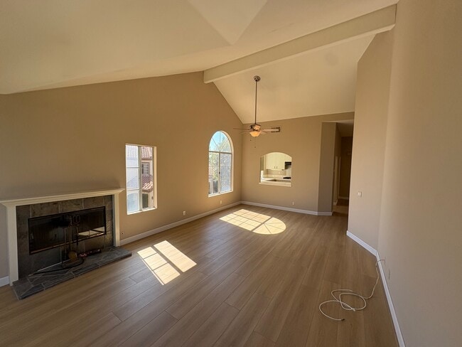 Building Photo - 25 Via Falerno