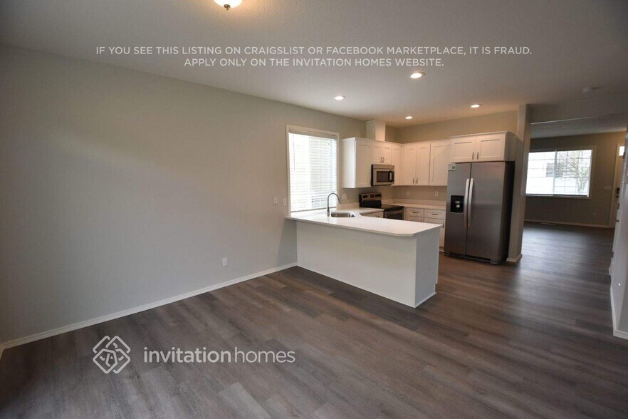 Building Photo - 8539 Sweetbrier Loop SE