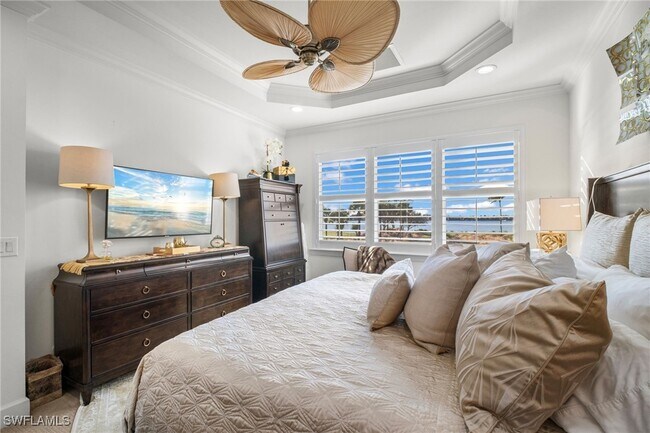 Building Photo - 9064 Siesta Bay Dr