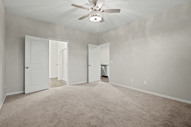 Building Photo - 6306 Highland Trl Dr