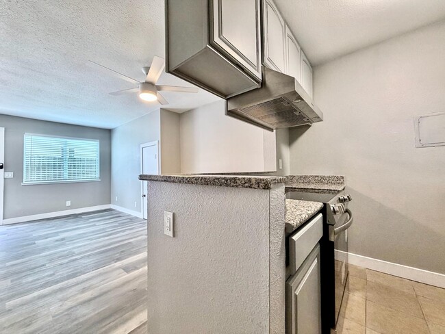 Building Photo - 1819 W St