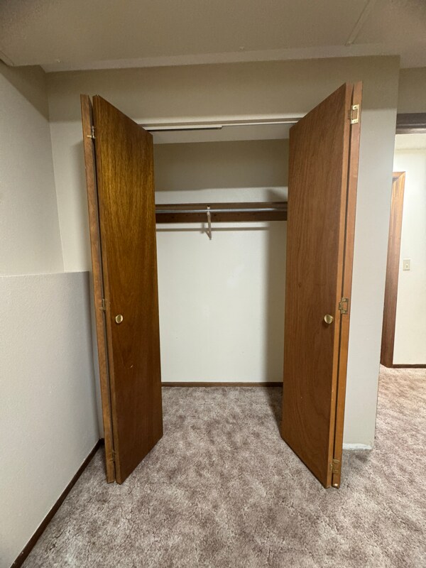 Building Photo - 6404 E 11th Ave