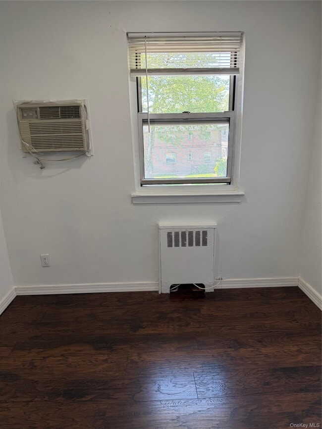 Building Photo - 82-32 Langdale St