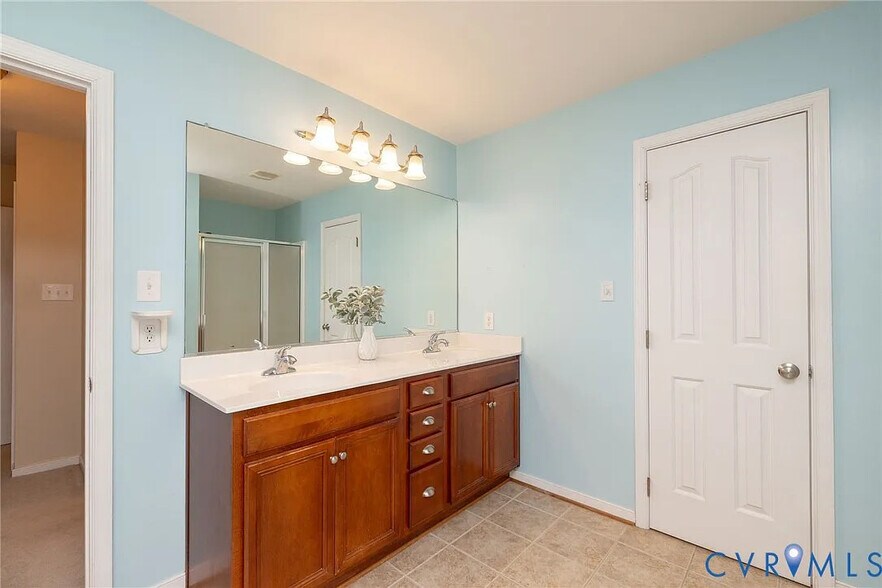 Master Bath - 3620 Tanby Rd