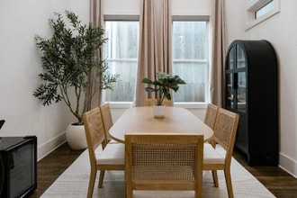 Building Photo - 407b 35th Ave N