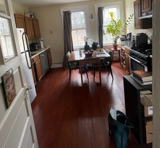 Kitchen - 236 Davis Ave