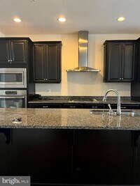 Building Photo - 7812 Patterson Wy