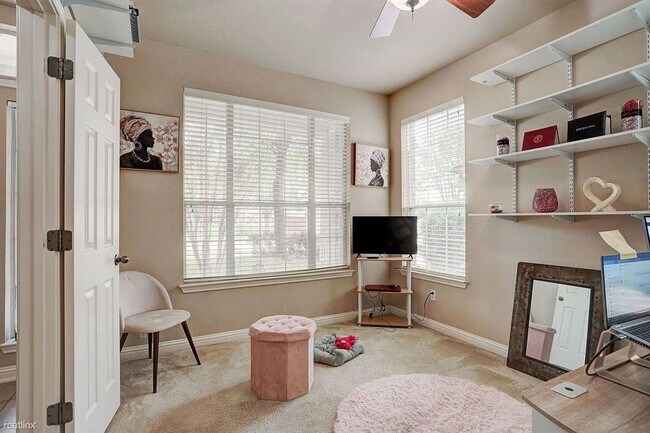 Building Photo - 3784 Turetella Dr