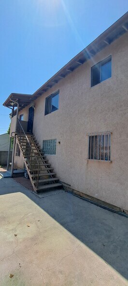 Building Photo - 3221 1/2 Andrita St