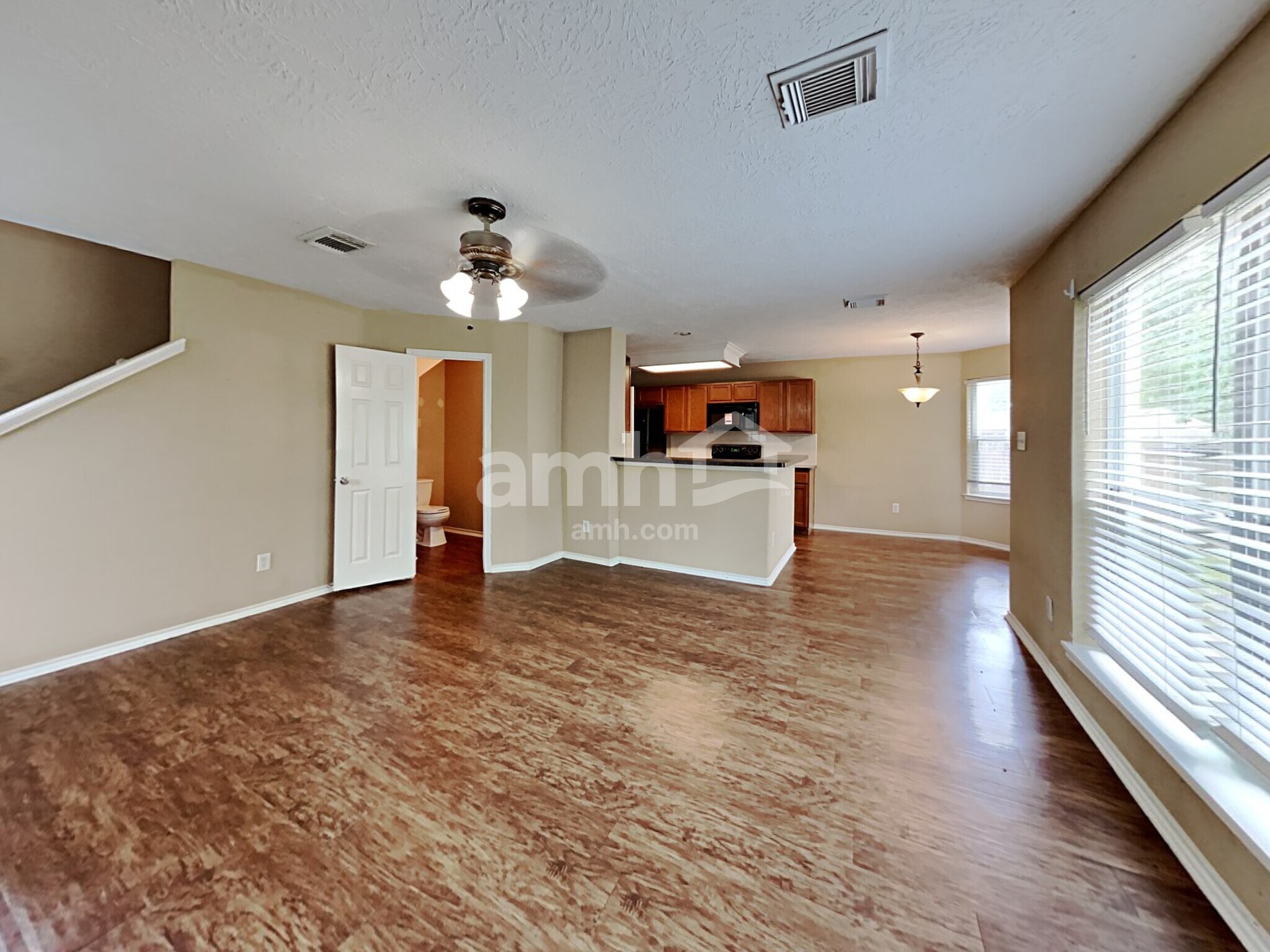 Building Photo - 706 Razee Ct