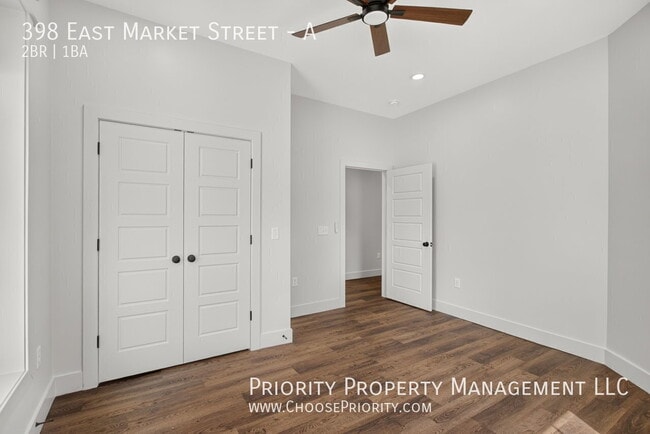 Building Photo - 398 E Market St