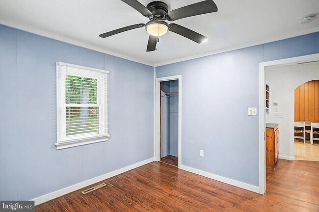 Building Photo - 26 French Ln