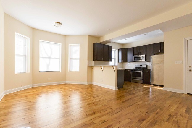 Building Photo - 1222-24 W. Argyle St.