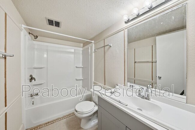 Building Photo - 1570 Moorings Dr