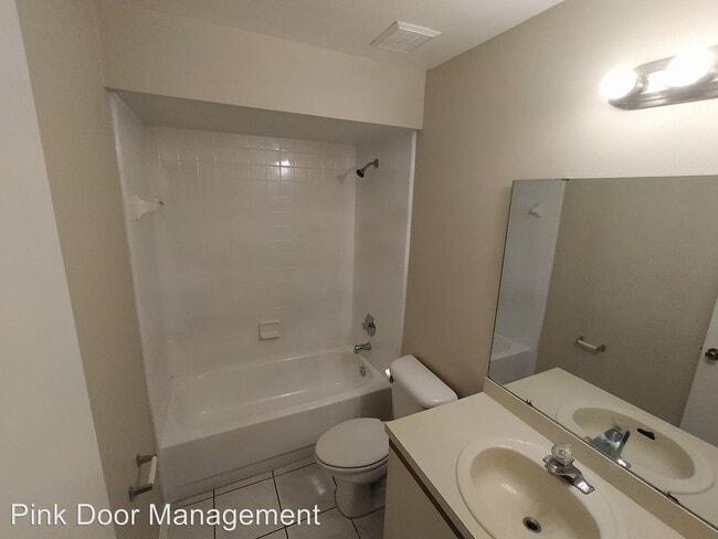 Building Photo - 3 br, 2 bath House - 45 Silver Park Cir