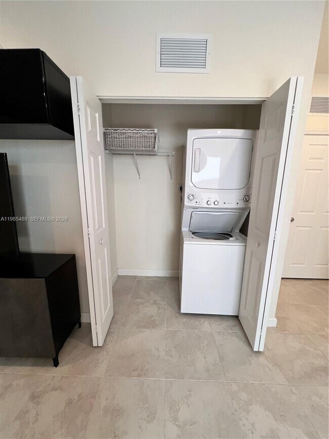 Building Photo - 24836 SW 118th Ave