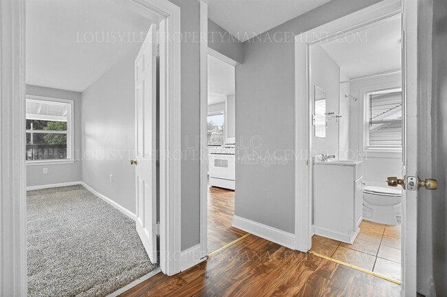 Building Photo - 4143 W Market St