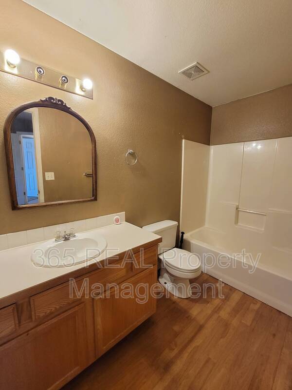 Building Photo - 3821 Tumbleweed Dr