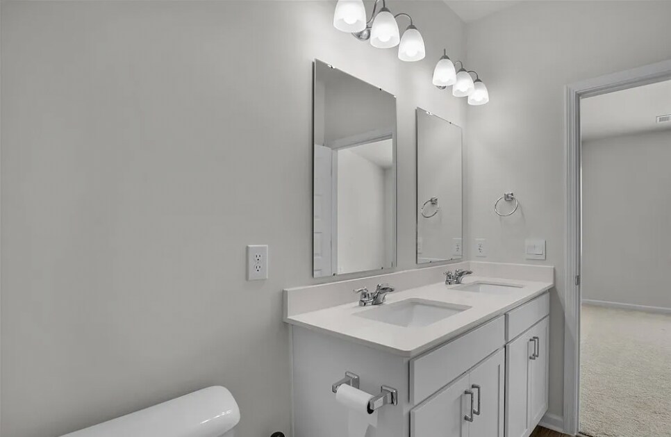 Building Photo - 139 Holloway Hl