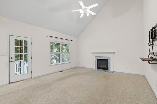 Building Photo - 161 Mediate Dr