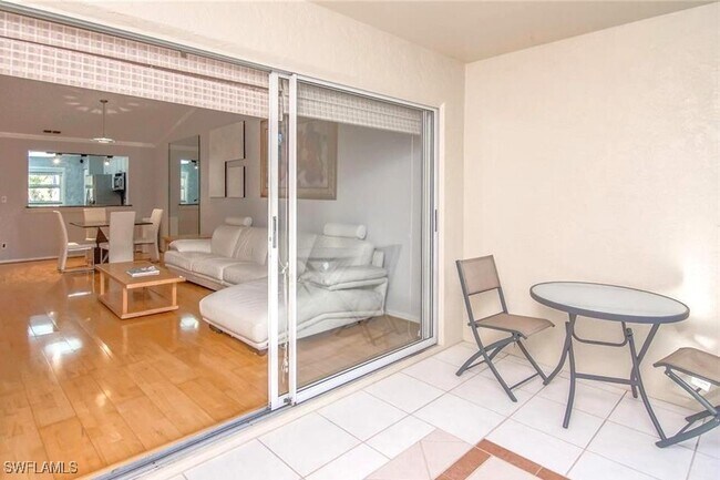 Building Photo - 613 Squire Cir