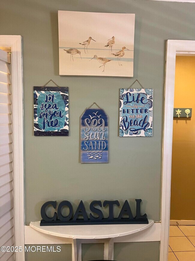 Building Photo - 1727 River Rd