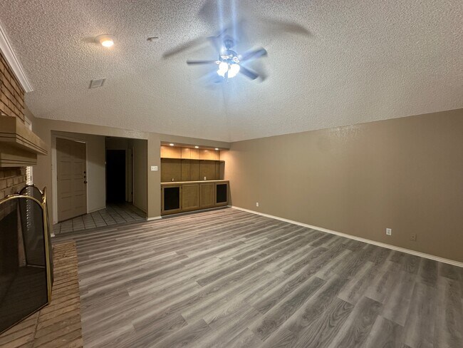 Building Photo - 4418 Norwood St