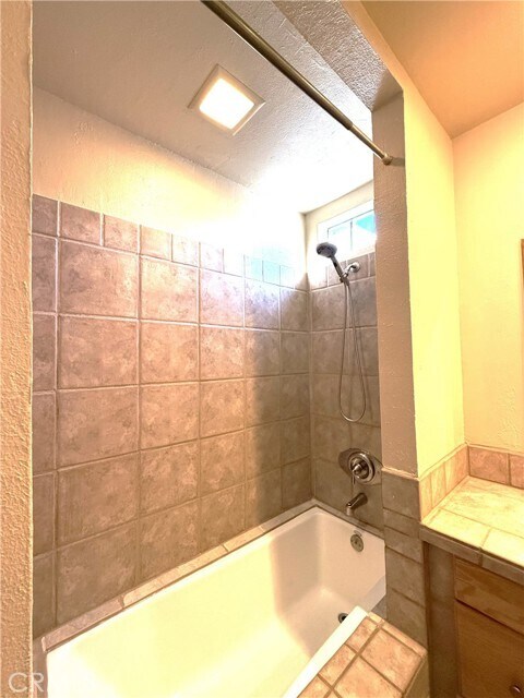 Building Photo - 6226 Ivar Ave